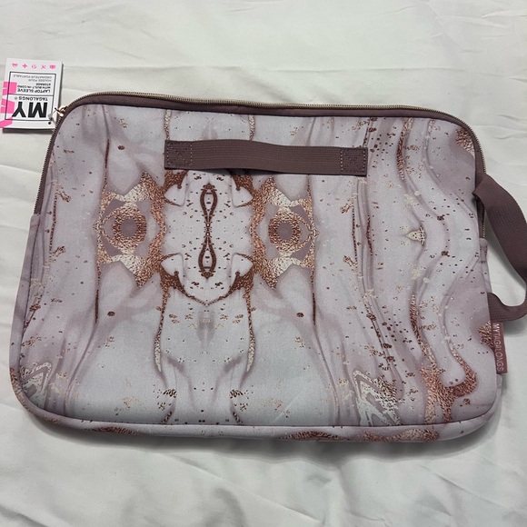 NWT My Tagalongs IPAD/ Laptop case with cord storage - Picture 2 of 3